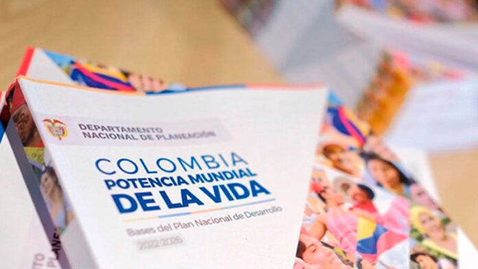Plan de desarrollo Colombia Potencia Mundial de la Vida.